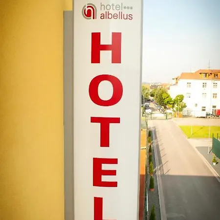 Albellus فندق 3*